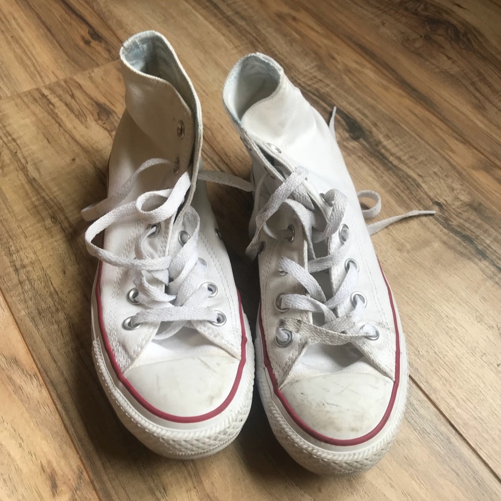 White high top converse EUC